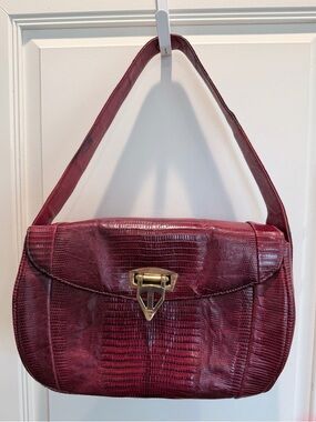 Vintage Red lizard leather Shoulder Bag - Women's Handbag